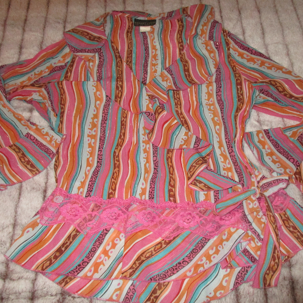 Lace & Ruffle - Picture 5 of 6